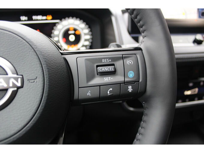 Nissan Qashqai 1.3 DIG-T N-Connecta Winter