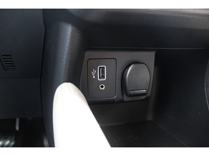 Nissan Micra 1.0 DIG-T92 N-Design Klimaautomatik Navi 