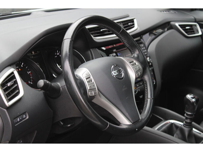 Nissan Qashqai 1.6 dCi 360&deg; AHK Dachreling Panoramadach 360