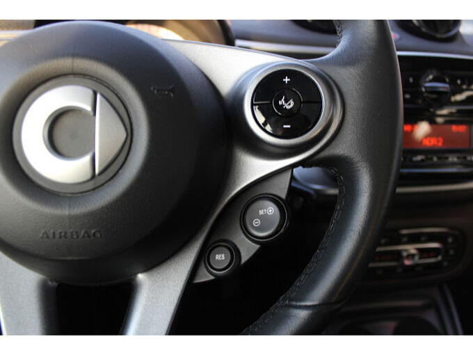 Smart ForTwo coupe 1.0 passion Klimaautomatik Panorama 