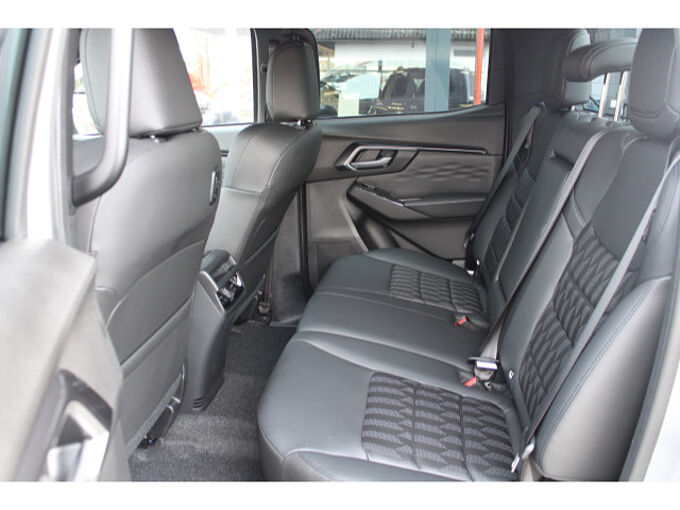 Isuzu D-Max 4x4 Double Cab V-CROSS Automatik 