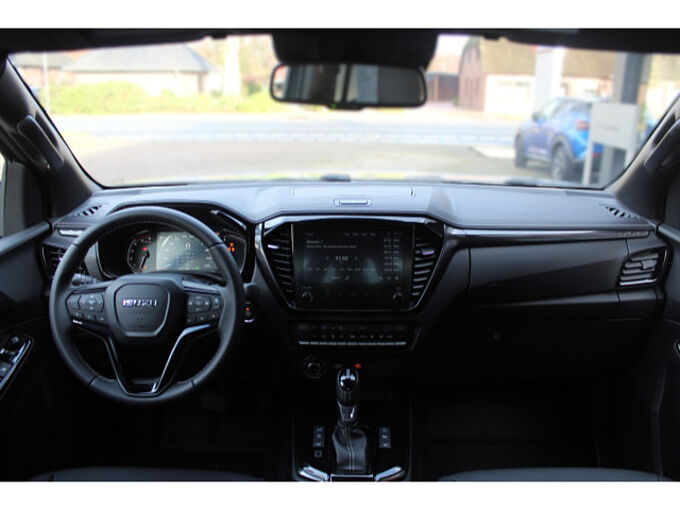 Isuzu D-Max 4x4 Double Cab V-CROSS Automatik 