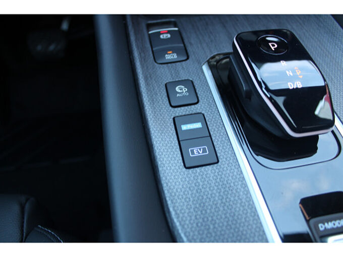 Nissan Qashqai 1,5 VC-T e-POWER Tekna PGD Bose 19' 19'