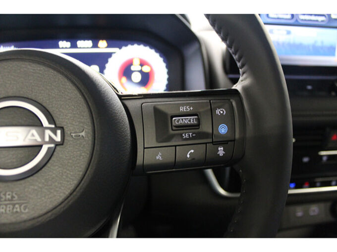 Nissan X-Trail 1,5 VC-T e-4orce Tekna Bose Glasdach 