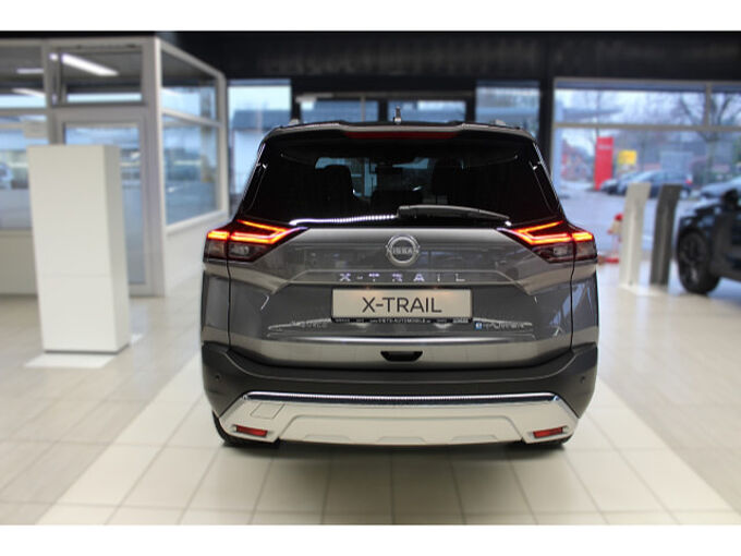 Nissan X-Trail 1,5 VC-T e-4orce Tekna Bose Glasdach 