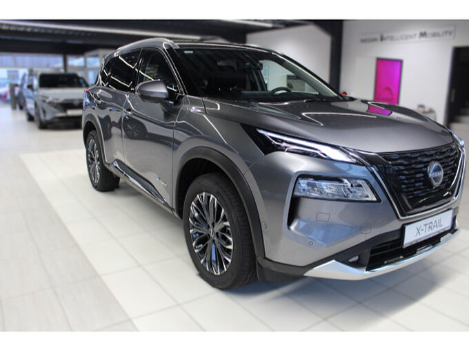 Nissan X-Trail 1,5 VC-T e-4orce Tekna Bose Glasdach 