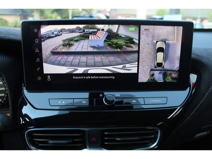 Nissan Juke 1.6 Hybrid N-DESIGN BOSE Tech Automatik 