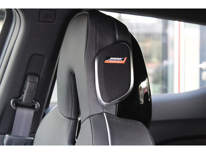 Nissan Juke 1.6 Hybrid N-DESIGN BOSE Tech Automatik 