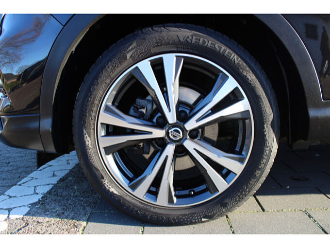 Nissan Qashqai 1.3 DIG-T N-Connecta AT Winter PGD 