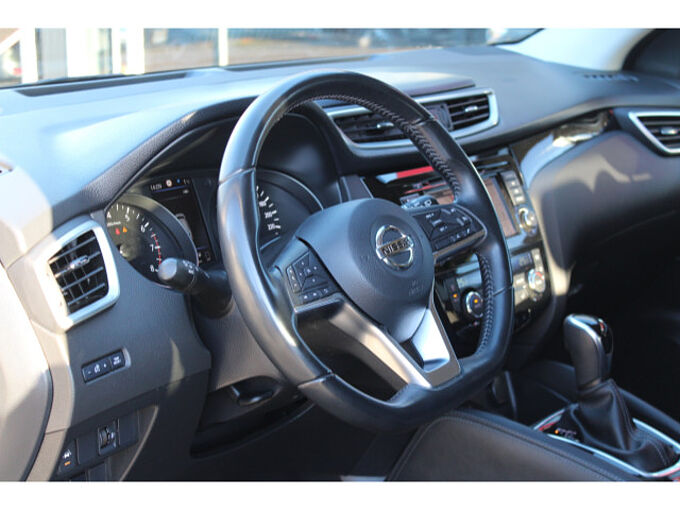 Nissan Qashqai 1.3 DIG-T N-Connecta AT Winter PGD 