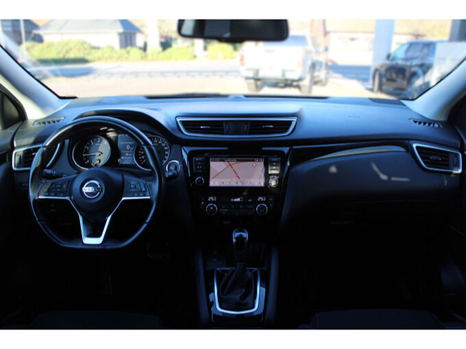 Nissan Qashqai 1.3 DIG-T N-Connecta AT Winter PGD 
