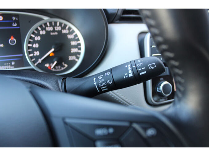 Nissan Micra 5t&uuml;rig 1.0 IG-T100 Tekna LED AVM Navi 