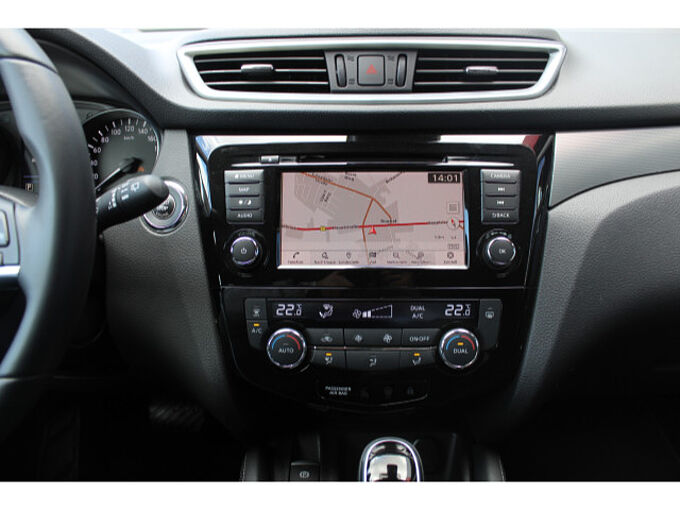 Nissan Qashqai 1.3 DIG-T AKARI Automatik Navi LED Leder 
