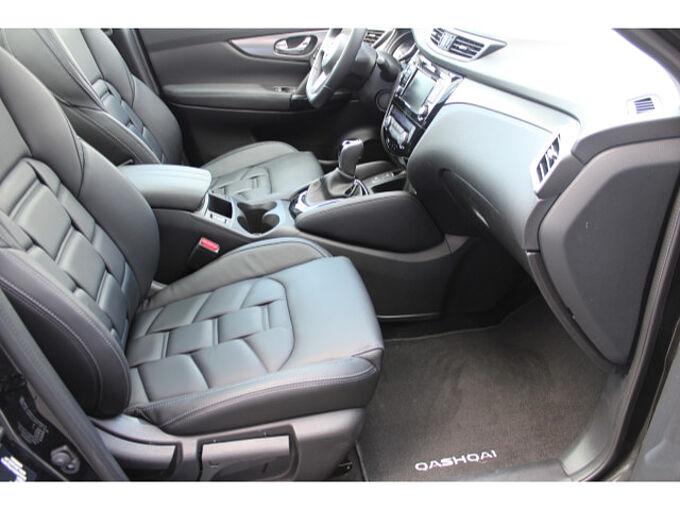 Nissan Qashqai 1.3 DIG-T AKARI Automatik Navi LED Leder 