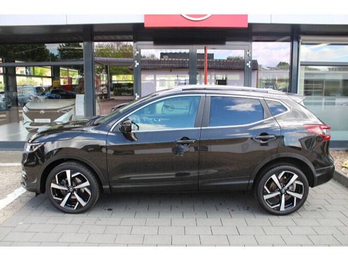 Nissan Qashqai 1.3 DIG-T AKARI Automatik Navi LED Leder 
