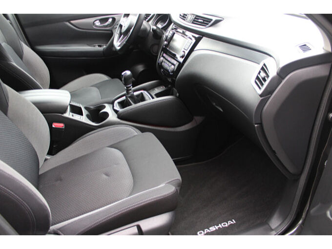 Nissan Qashqai 1.3 DIG-T N-Connecta Navi Sitzheizung 