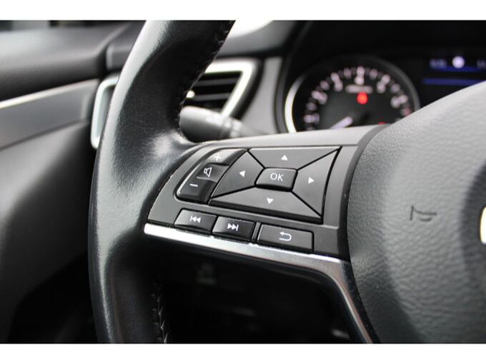 Nissan Qashqai 1.3 DIG-T N-Connecta Navi Sitzheizung 