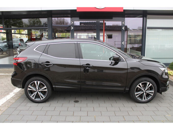 Nissan Qashqai 1.3 DIG-T N-Connecta Navi Sitzheizung 