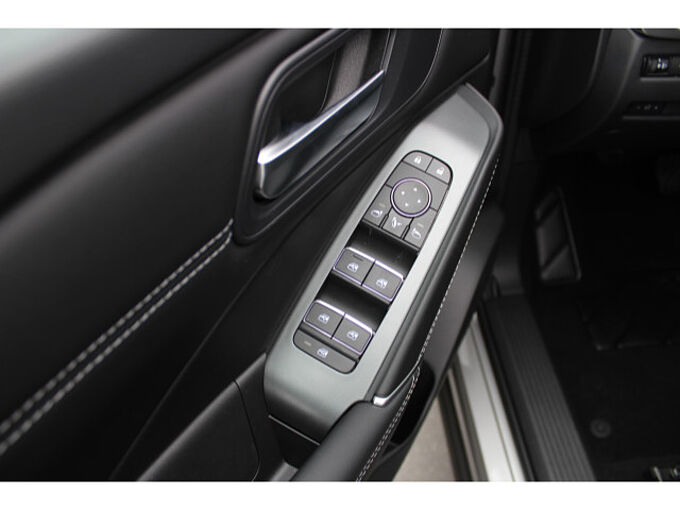 Nissan Qashqai 1.3 DIG-T N-Connecta Winter 