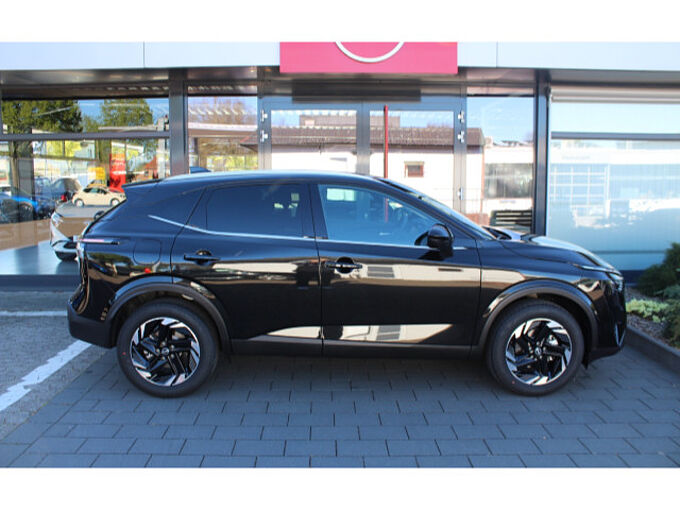 Nissan Qashqai 1.3 DIG-T N-Connecta Winter 