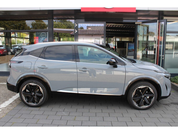 Nissan Qashqai 1.3 DIG-T Tekna+ Automatik 20 Zoll
