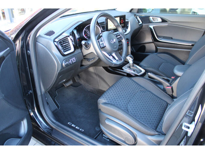 Kia CEED 1.6 CRDi Vision AT Navi Komfort cee'd