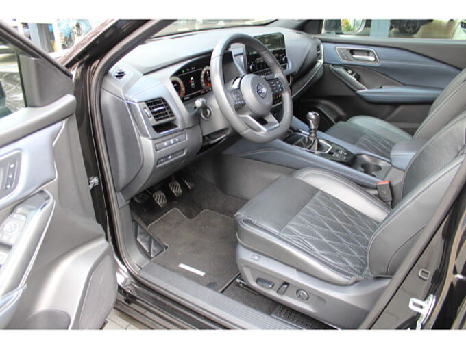 Nissan Qashqai 1.3 DIG-T Tekna+ Leder 20 Zoll 