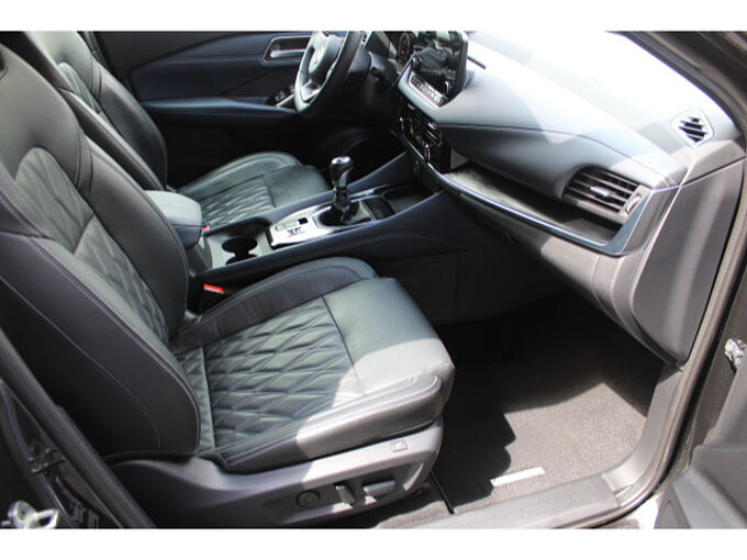 Nissan Qashqai 1.3 DIG-T Tekna+ Leder 20 Zoll 