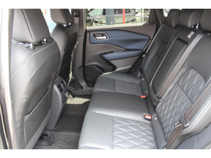 Nissan Qashqai 1.3 DIG-T Tekna+ Leder 20 Zoll 