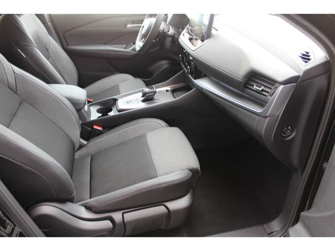 Nissan Qashqai 1.3 DIG-T N-Connecta Winter 