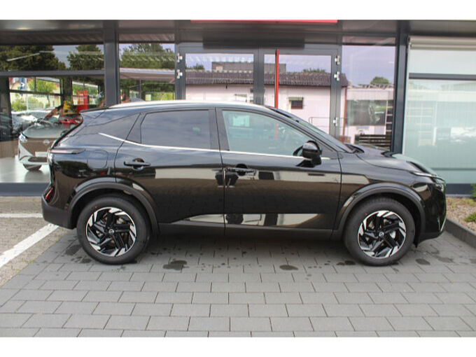 Nissan Qashqai 1.3 DIG-T N-Connecta Winter 