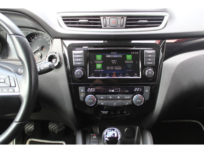 Nissan Qashqai 1.3 DIG-T ZAMA Navi Panoramaglasdach 