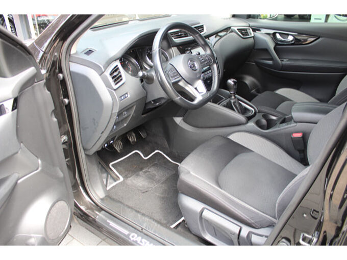 Nissan Qashqai 1.3 DIG-T ZAMA Navi Panoramaglasdach 