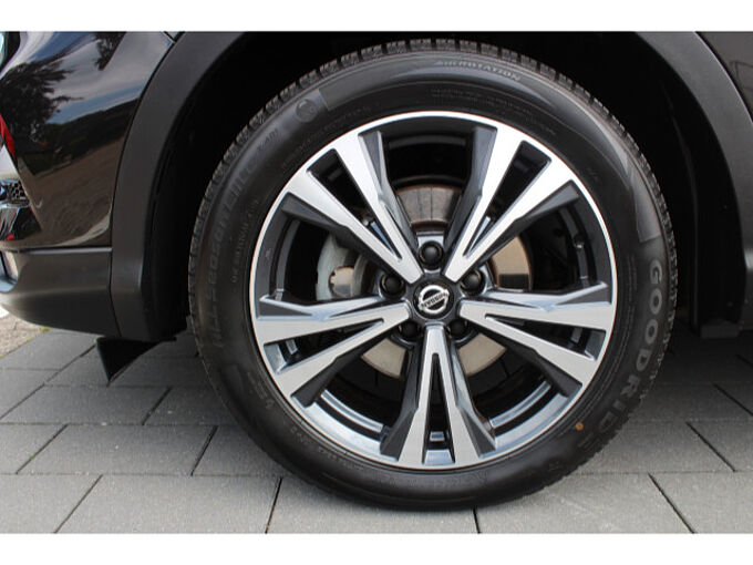 Nissan Qashqai 1.3 DIG-T ZAMA Navi Panoramaglasdach 