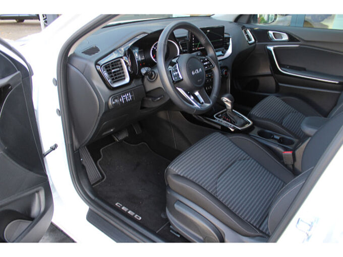 Kia cee'd Sportswagon 1.5 T-GDI LX AT Klimaautomatik 
