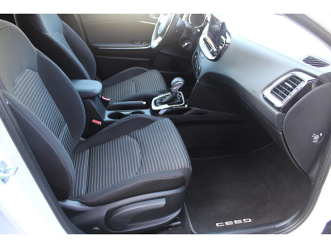 Kia cee'd Sportswagon 1.5 T-GDI LX AT Klimaautomatik 