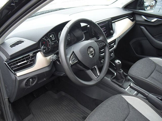 SKODA Kamiq 1.0 TSI Style OPF AHK LED ALU PDC 