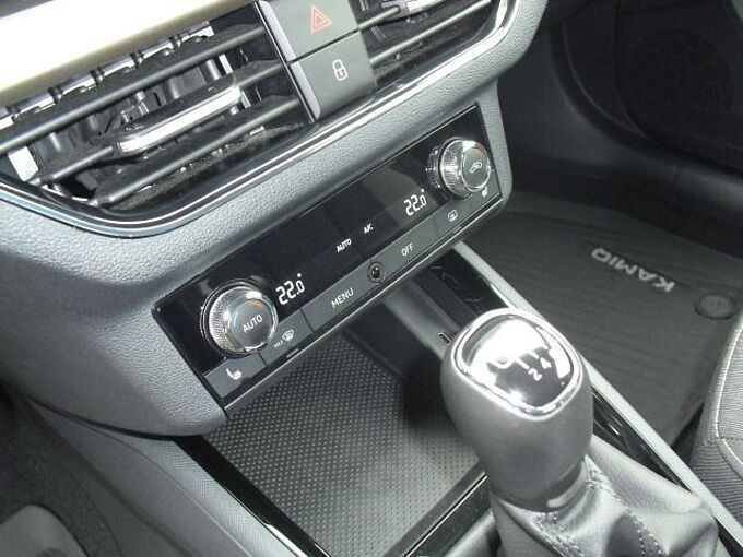 SKODA Kamiq 1.0 TSI Style OPF AHK LED ALU PDC 