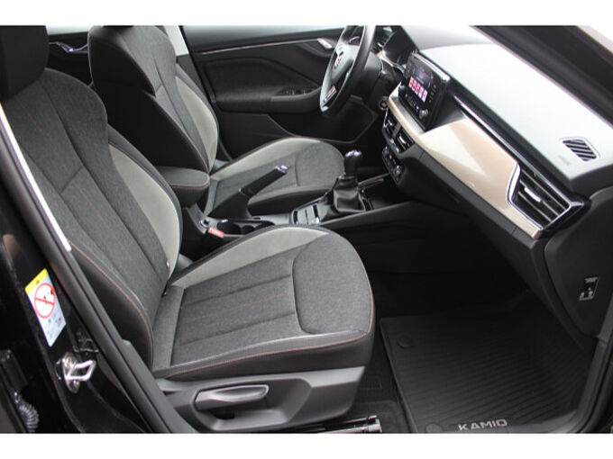 SKODA Kamiq 1.0 TSI Style OPF AHK LED ALU PDC 