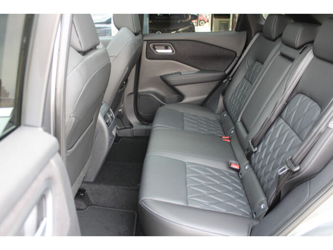 Nissan Qashqai 1.3 DIG-T Tekna+ Automatik 20 Zoll 