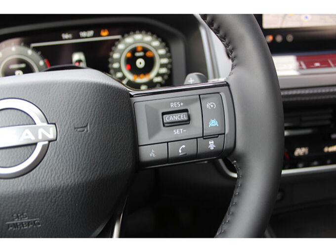 Nissan Qashqai 1.3 DIG-T Tekna+ Automatik 20 Zoll 