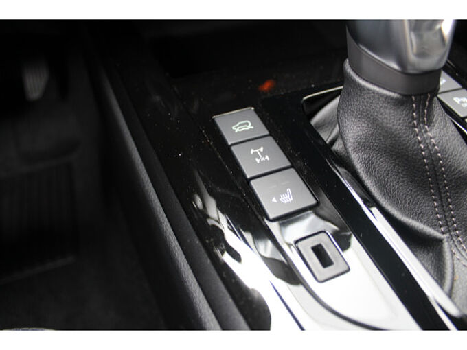 Isuzu D-Max 4x4 Double Cab 2.2 D V-CROSS Automatik 