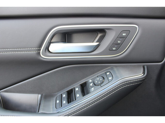 Nissan X-Trail 1,5 VC-T e-4orce Tekna Bose Glasdach