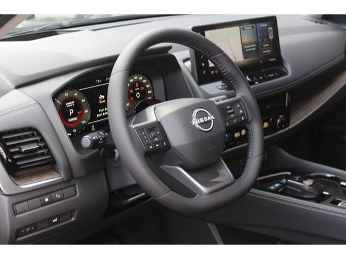 Nissan X-Trail 1,5 VC-T e-4orce Tekna Bose Glasdach