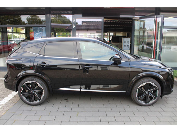 Nissan Qashqai 1.3 DIG-T Tekna+ Automatik 20 Zoll