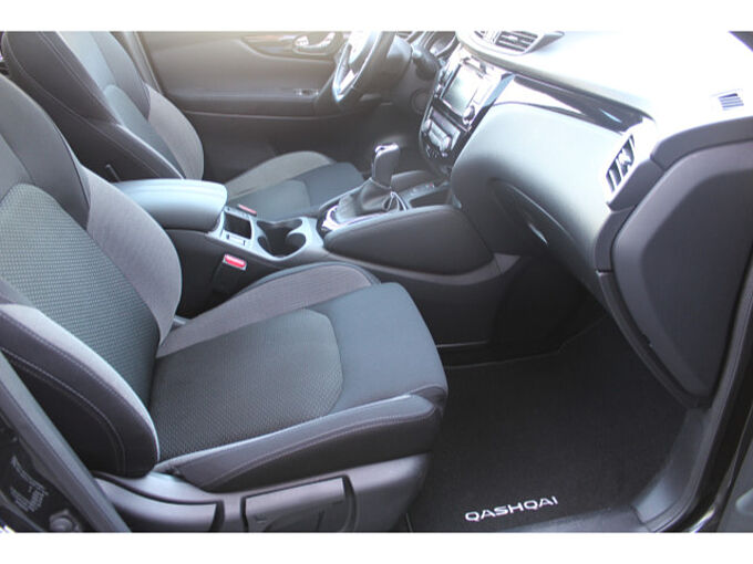 Nissan Qashqai 1.3 DIG-T N-Connecta AT Winter PGD 