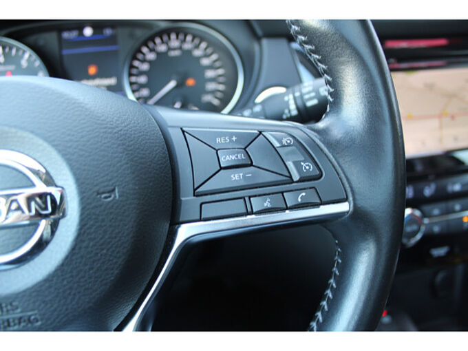 Nissan Qashqai 1.3 DIG-T N-Connecta AT Winter PGD 