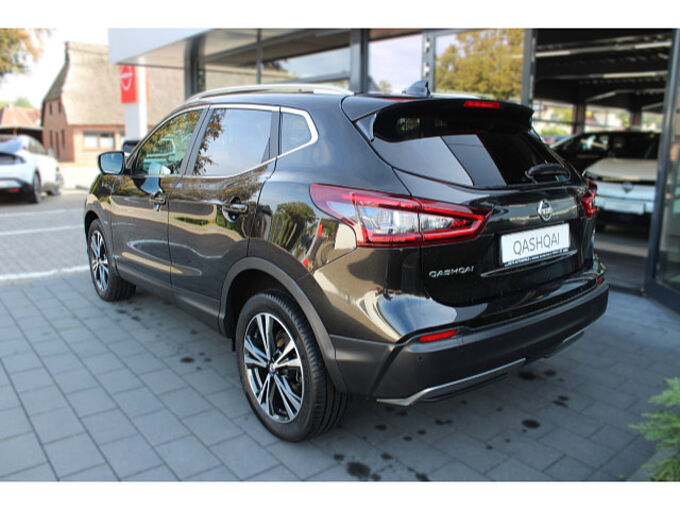 Nissan Qashqai 1.3 DIG-T N-Connecta AT Winter PGD 