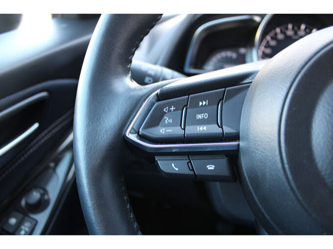 Mazda 2 1.5 SKYACTIV-G 90 M-Hybrid Sports-Line Navi 