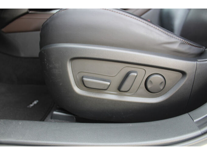 Mazda CX-30 2.0 SKYACTIV-X M Hybrid Selection Matrix 